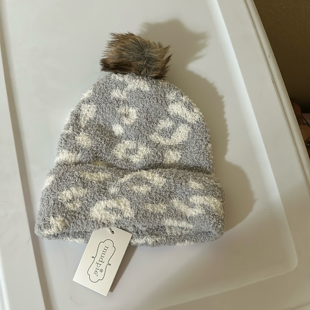 NWT grey leaped beanie